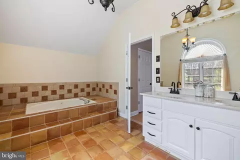 5616 Sinclair Dr, Warrenton, VA 20187 photo 68