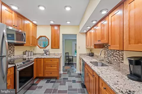 5070 Dulany Ln, Broad Run, VA 20137 photo 9