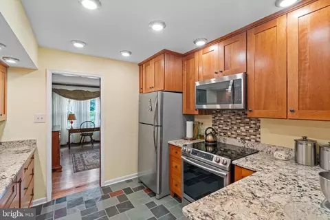 5070 Dulany Ln, Broad Run, VA 20137 photo 7