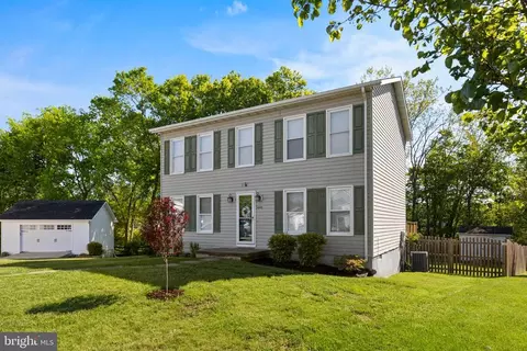 10949 Rugby Dr, Bealeton, VA 22712