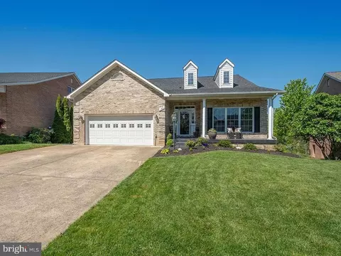 174 N View Cir, Warrenton, VA 20186