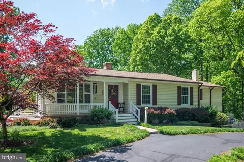 4444 Silver Hill Ct, Sumerduck, VA 22742 photo 1