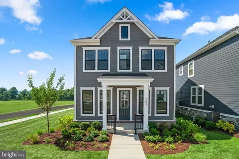 7063 Osborn Ct, Marshall, VA 20115