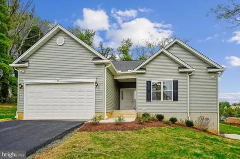 27 Durham Hill Ln, Warrenton, VA 20186