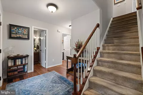 5454 Beechtree Dr, Warrenton, VA 20187 photo 9