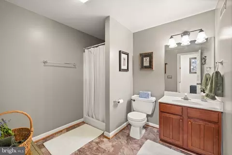 5454 Beechtree Dr, Warrenton, VA 20187 photo 42