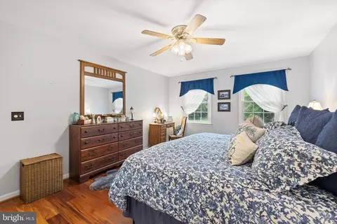 5454 Beechtree Dr, Warrenton, VA 20187 photo 33