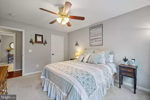 5454 Beechtree Dr, Warrenton, VA 20187 photo 28