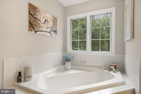 5454 Beechtree Dr, Warrenton, VA 20187 photo 37