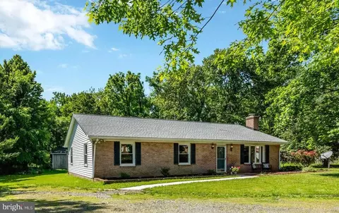 396 Wilson St, Warrenton, VA 20186