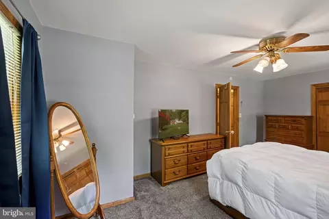 5755 Pilgrims Rest Rd, Broad Run, VA 20137 photo 22