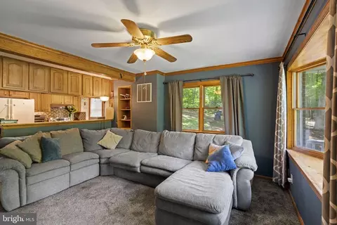 5755 Pilgrims Rest Rd, Broad Run, VA 20137 photo 10