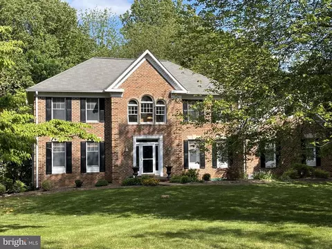 8525 Turkey Run Dr, Warrenton, VA 20187