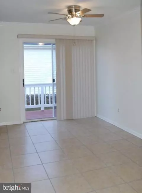 8467 Clover Ct, Marshall, VA 20115 photo 3