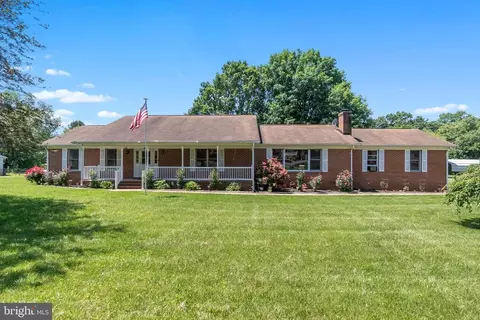 8005 Cooks Ct, Warrenton, VA 20186