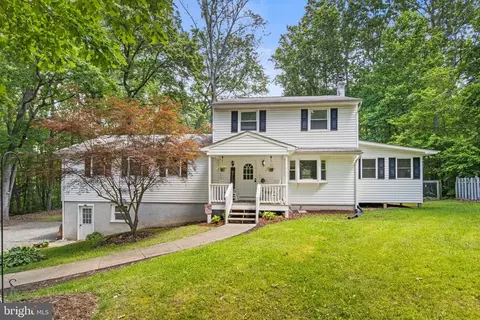5154 Stewart Rd, Sumerduck, VA 22742
