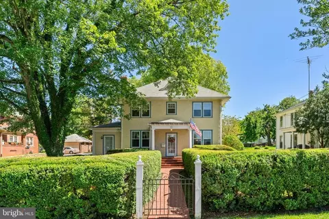 231 Waterloo St, Warrenton, VA 20186