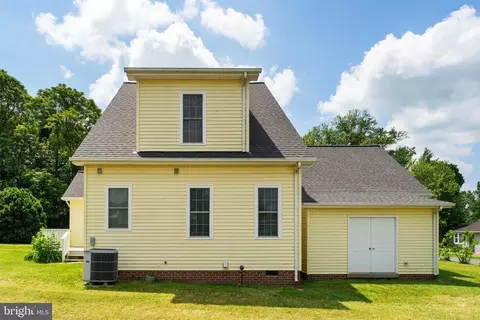 8456 Emerald Ln, Marshall, VA 20115 photo 42