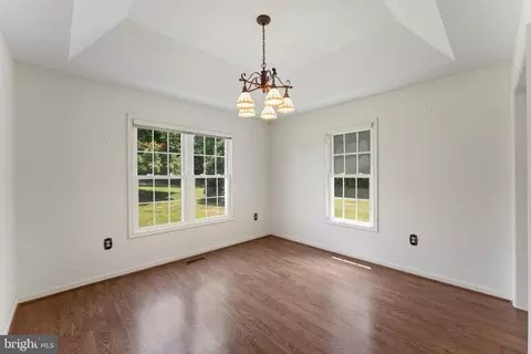 8456 Emerald Ln, Marshall, VA 20115 photo 13