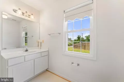 8456 Emerald Ln, Marshall, VA 20115 photo 25