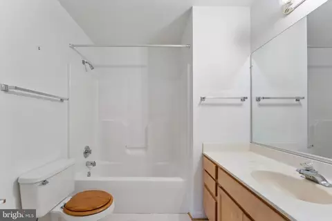 8456 Emerald Ln, Marshall, VA 20115 photo 33