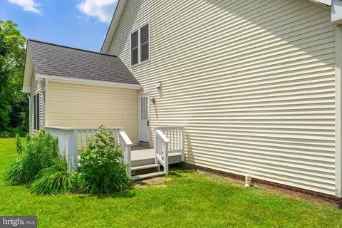 8456 Emerald Ln, Marshall, VA 20115 photo 39