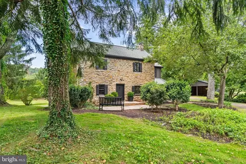 6838 Blantyre Rd, Warrenton, VA 20187