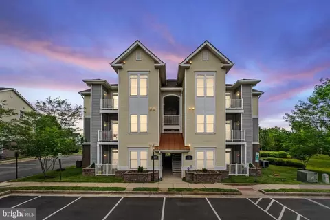 6163 Willow Pl #201, Bealeton, VA 22712