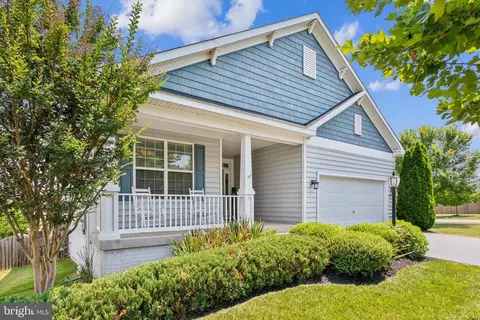 8334 Lucy Ave, Warrenton, VA 20187