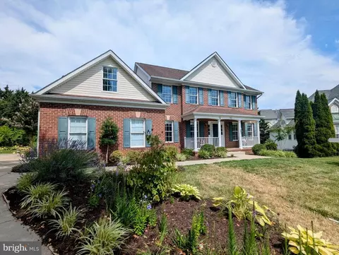 140 English Chase Ln, Warrenton, VA 20186