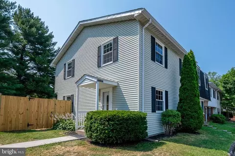 8595 Pellam Ct, Marshall, VA 20115 photo 3