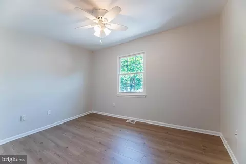 8595 Pellam Ct, Marshall, VA 20115 photo 31