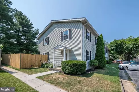 8595 Pellam Ct, Marshall, VA 20115 photo 2