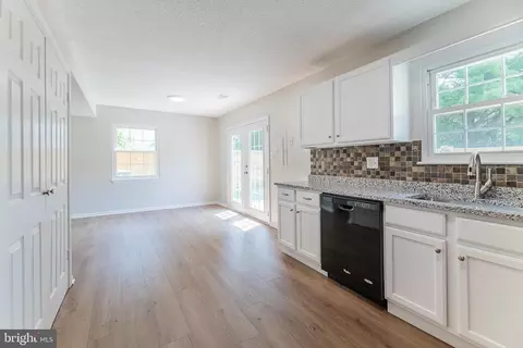 8595 Pellam Ct, Marshall, VA 20115 photo 27