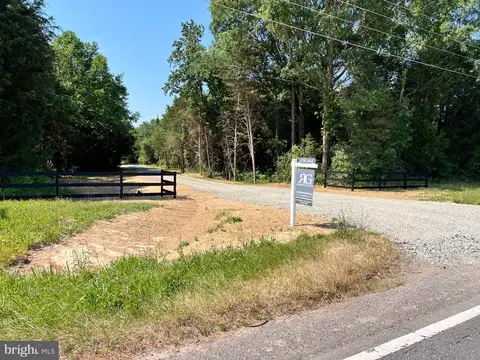 5451 Catlett Rd, Midland, VA photo 2