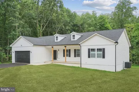 7425 Auburn Mill Rd, Warrenton, VA 20187