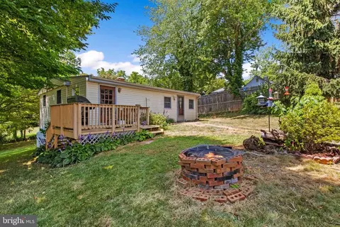 7395 Filly Ln, Warrenton, VA 20186