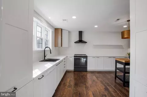 60 Leeds Ct, Warrenton, VA 20186