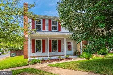 446 Denning Ct, Warrenton, VA 20186