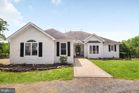 6598 Great Dane Ct, Marshall, VA 20115