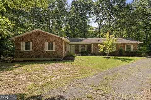 13247 Blackwood Dr, Goldvein, VA 22720