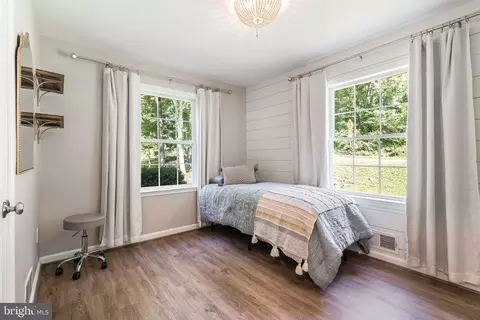 8266 Rogues Rd, Catlett, VA 20119 photo 14