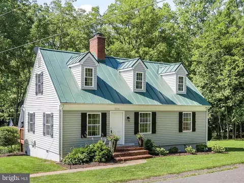 8266 Rogues Rd, Catlett, VA 20119