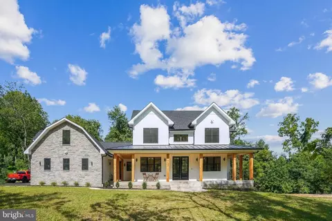 6642 Grays Mill Rd, Warrenton, VA 20187