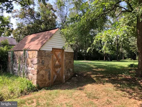 8184 E Main St E, Marshall, VA 20115 photo 6