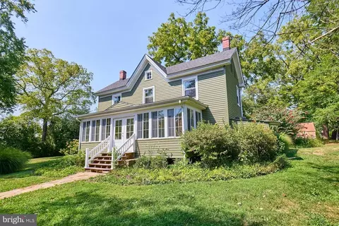 8184 E Main St E, Marshall, VA 20115 photo 2