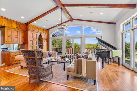 8520 Cannonball Gate Rd, Warrenton, VA 20186