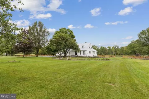 6288 Black Horseman Ln, Midland, VA 22728