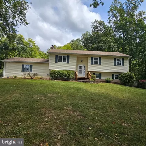 9157 Old Culpeper Rd, Warrenton, VA 20186