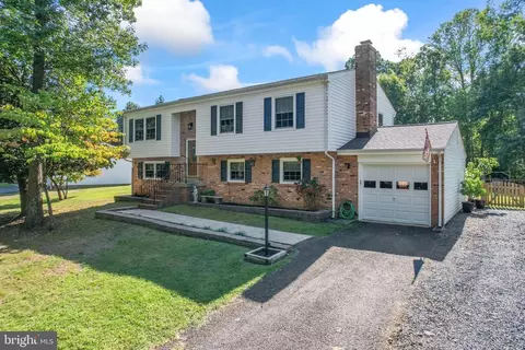 6762 Settlers Ridge Rd, Warrenton, VA 20187